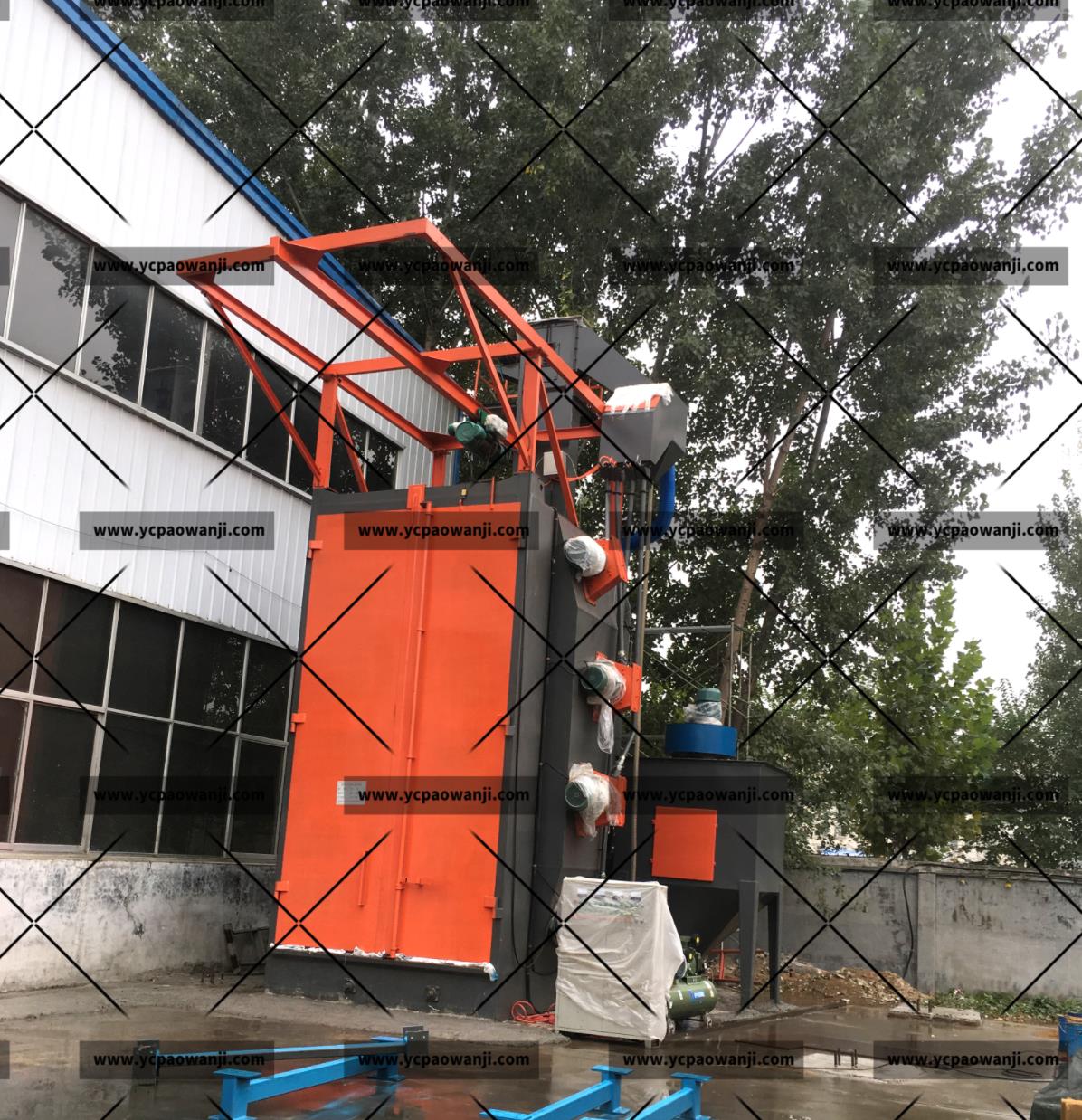 鹽城：Q37100吊鉤式拋丸機(jī)清理大型工件，重型工件效果